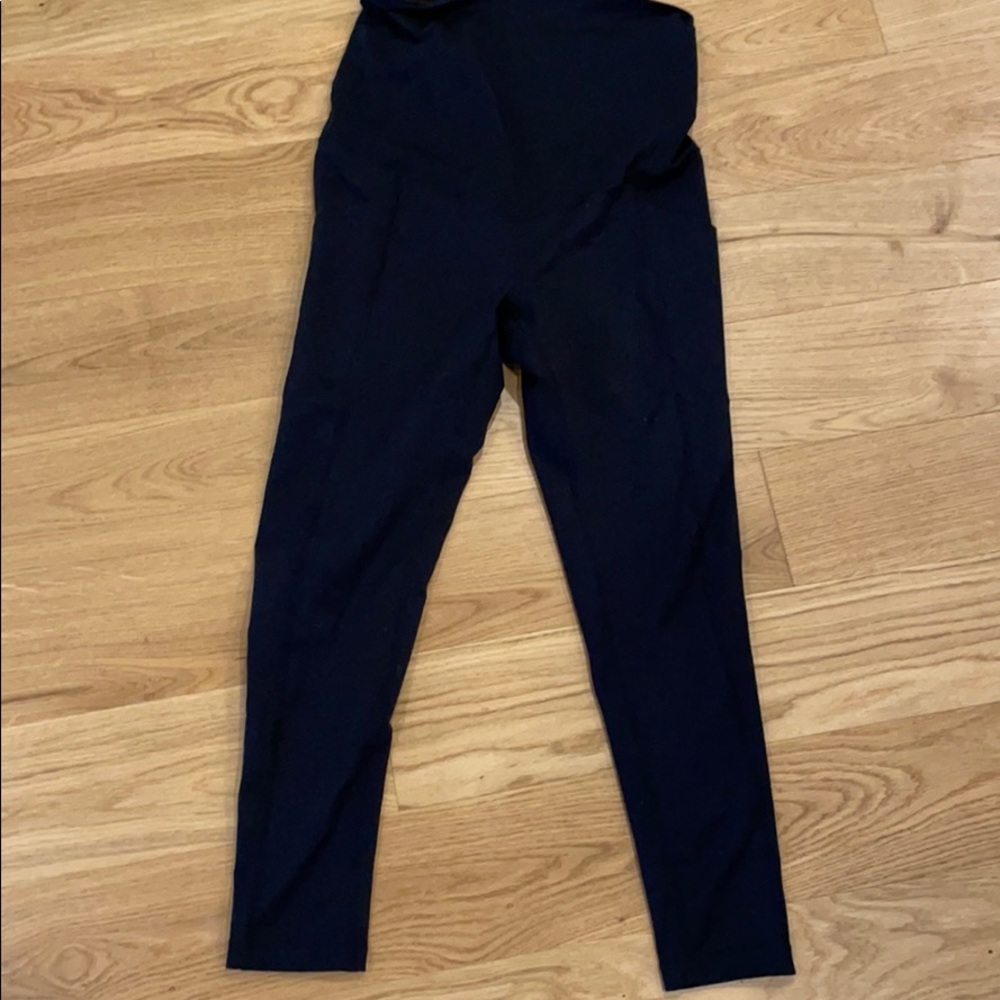 Zella maternity leggings size small 3/4 length